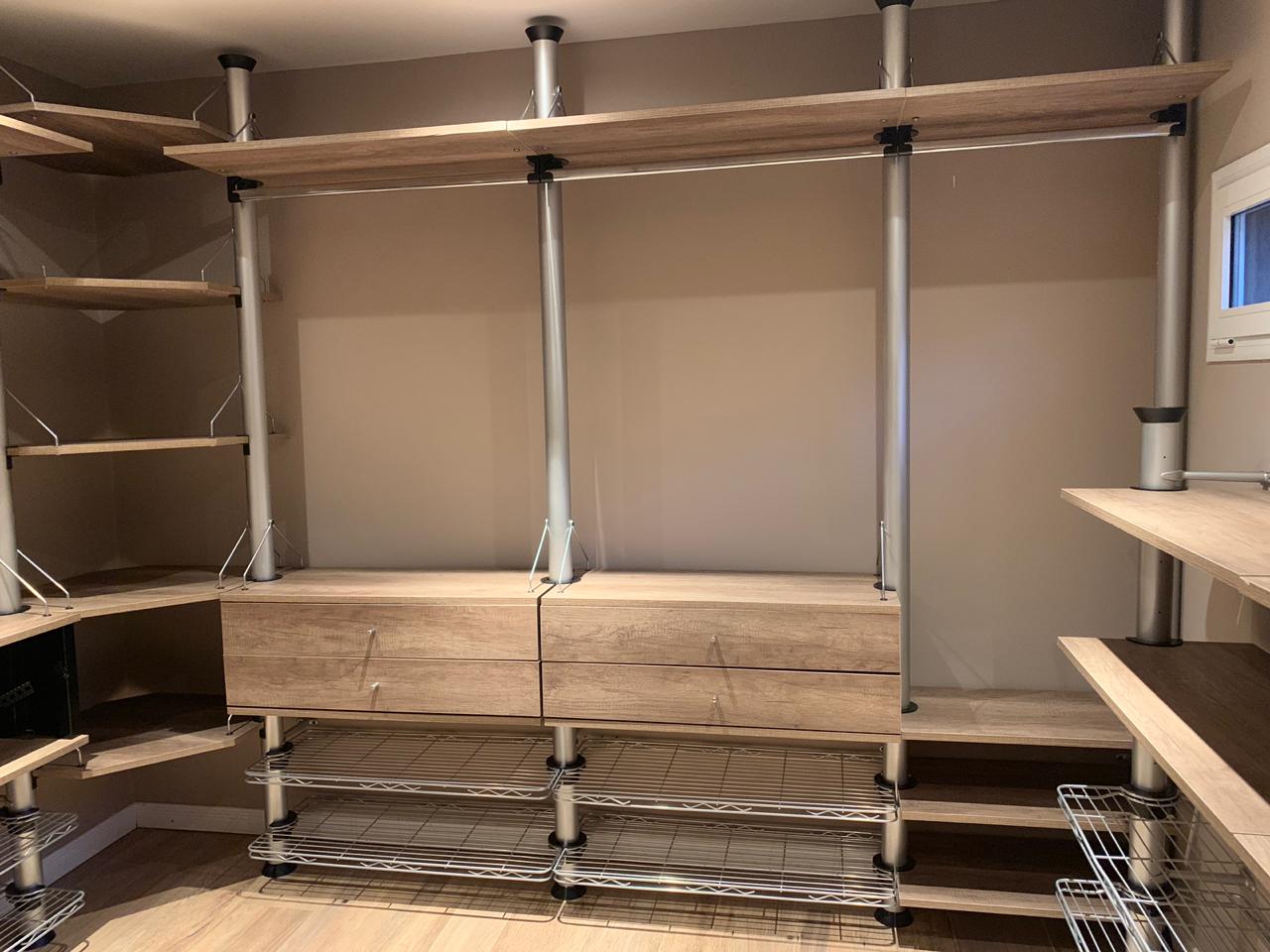 Vestidor de 2,40m x 2,5m de alto